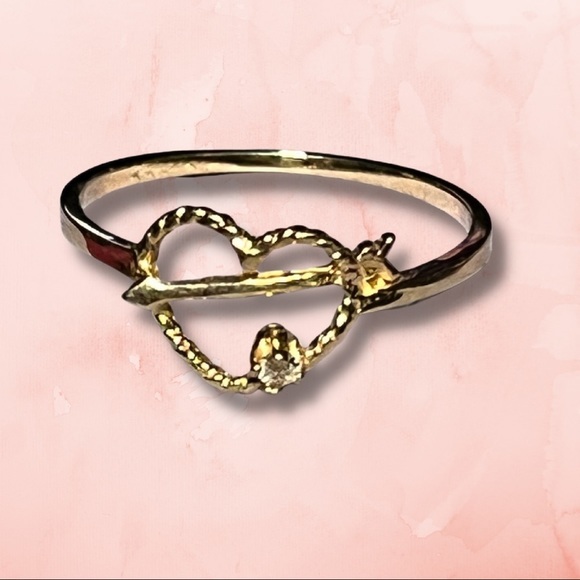 Vintage 10k Gold Heart and Arrow Ring - Size 6.5 (EUC) - Picture 2 of 3